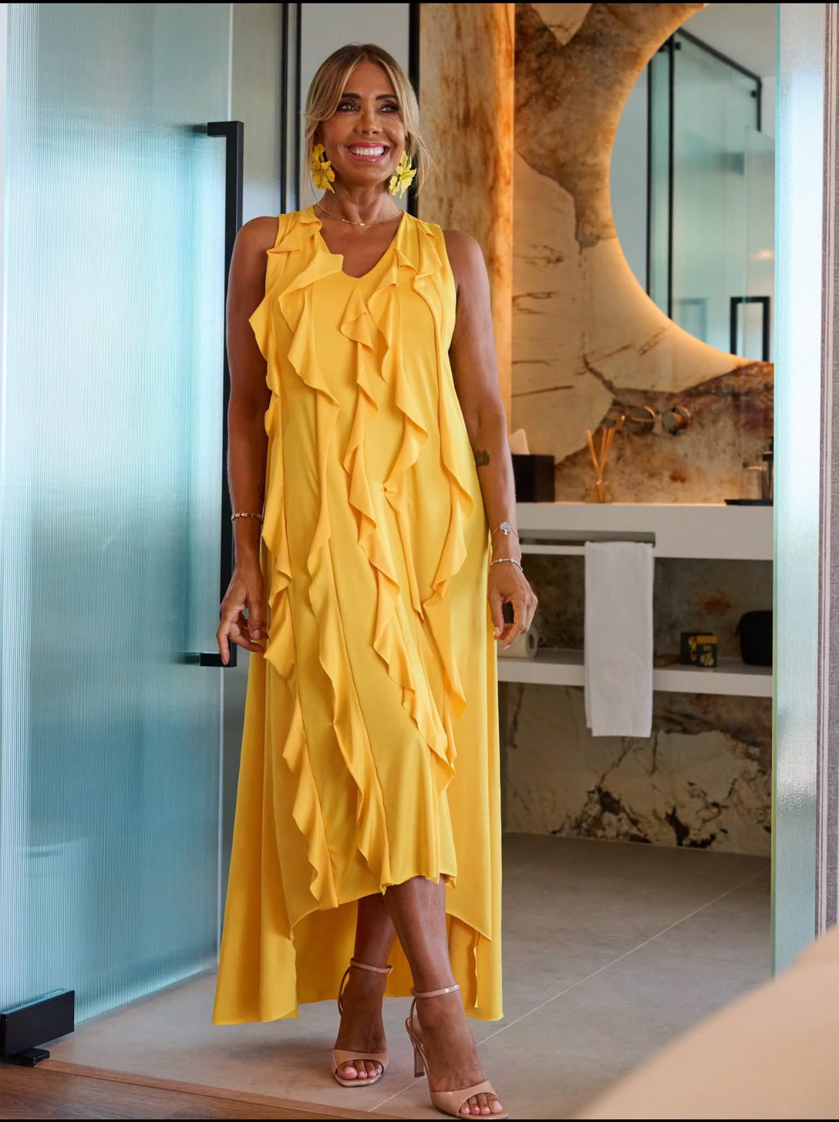 Vestido com folhos Tropical Brasil
